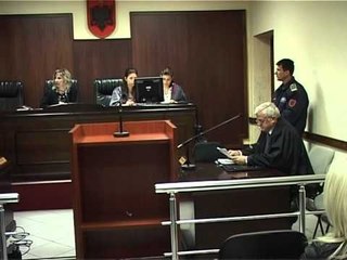 KODI I ETIKES PER PROKURORET TERHIQET EKSPERTJA NE GJYQIN "GJIKA",DENOHET ILIR KUPA LAJM