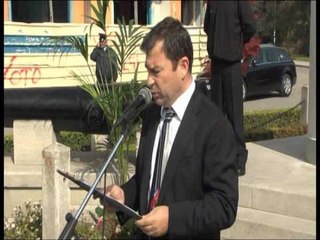 PUSHTIMI FASHIST DURRES,KUJTOHEN DESHMORET E LUFTES NACIONALÇLIRIMTARE LAJM