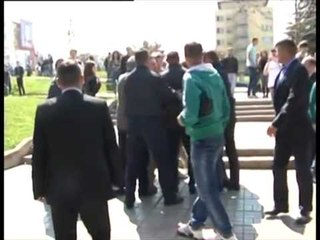 INCIDENT ME THAÇIN STUDENTET E UP SHAJNE KRYEMINISTRIN HAJDUT DHE MASHTRUES LAJM