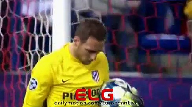 Wesley Sneijder Hits The POST - Atletico v. Galatasaray 25.11.2015 HD