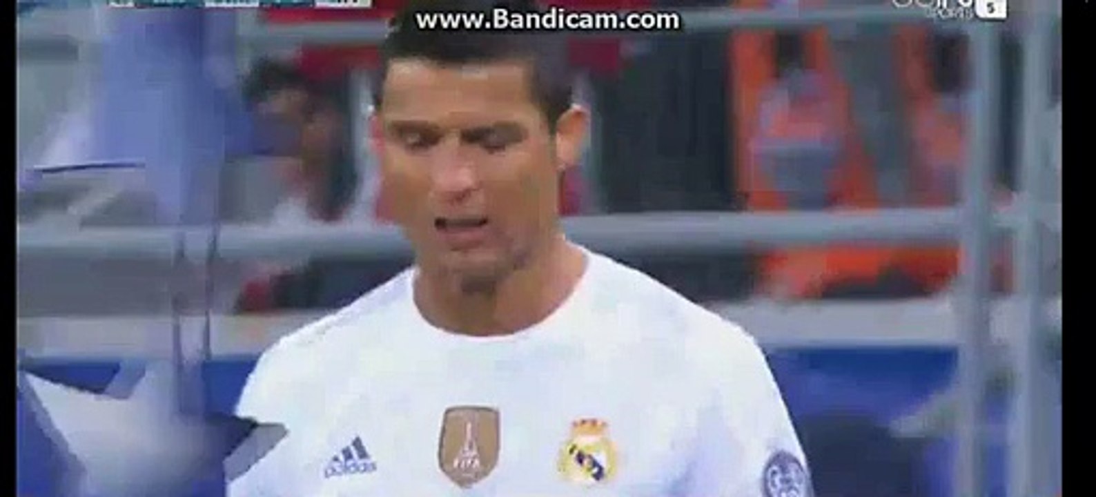 Cristiano Ronaldo Incredible Miss - Shakhtar vs Real Madrid - 25-11-2015