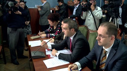 NOKA: AVIONET E DROGES PERDORIN PISTEN E GJADRIT