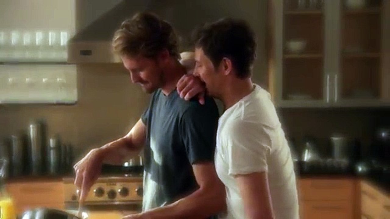 Revenge 4x21 Nolan and Tony Romantic Gay Kiss Scene