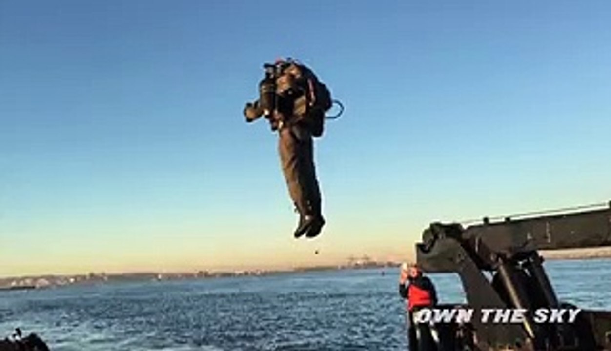 Le premier jetpack personnel vole à New York