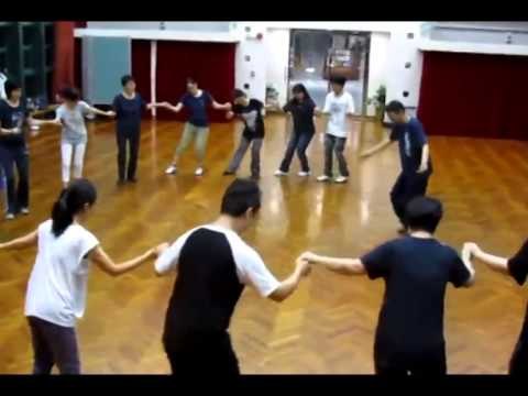 PAMJE PA KOMENT NE JAPONI KURSANTET KERCEJNE VALLEN TRADICIONALE SHQIPTARE LAJM