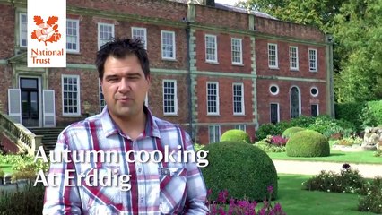 How to Make the National Trust Apple Crumble