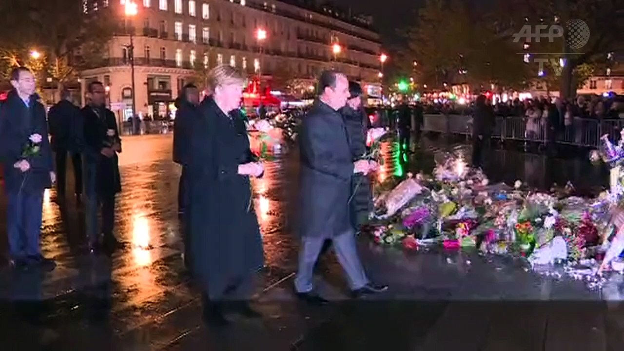 Merkel und Hollande gedenken Pariser Terroropfer