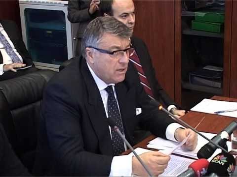 SHPENZIMET E BANKES 95 MILION DOLLARE PER BONUSE, FULLANI JEP SQARIME NE KOMISION LAJM