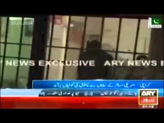 AGJENTI I FBI PRANGOSET NE PAKISTAN ME MUNICION TENTOI TE HIPE NE AVION LAJM