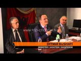 Bushati takon emigrantët - Top Channel Albania - News - Lajme