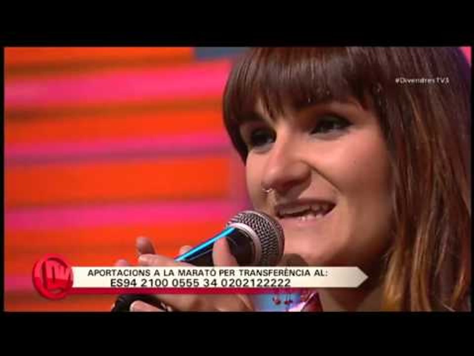 TV3 - Divendres - Miquel Abras i Rozalén interpreten "Amor particular"