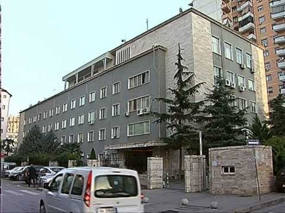 PEZULLIM PER 3 GJYQTARE PROKURORIA KERKON PEZULLIM PER GJYQTARET QE JANE NEN HETIM LAJM