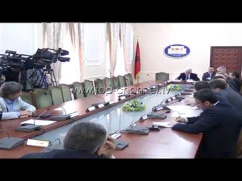 Mazhoranca rrëzon dekretin e Presidentit - Top Channel Albania - News - Lajme