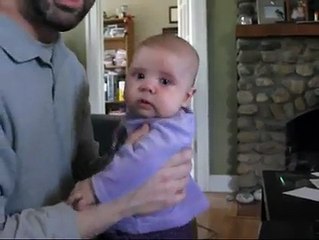 BABY STOPS CRYING WHEN NOTORIOUS B.I.G. COMES ON