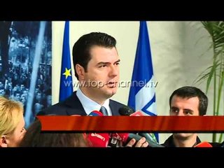 Opozita sërish në rrugë - Top Channel Albania - News - Lajme