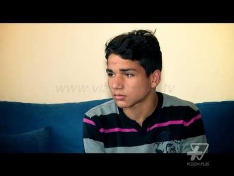 Oktapod - Tek Shtepia e Femijes Zyber Hallulli - 21 Maj 2014 - Vizion Plus - Videoklip