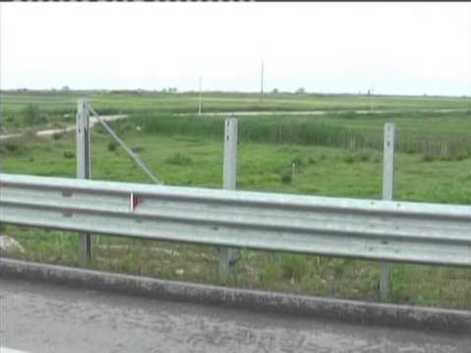 DEMTOHET AUTOSTRADA VIDHEN PJESET METALIKE NE AKSIN RRUGOR LEVAN VLORE LAJM