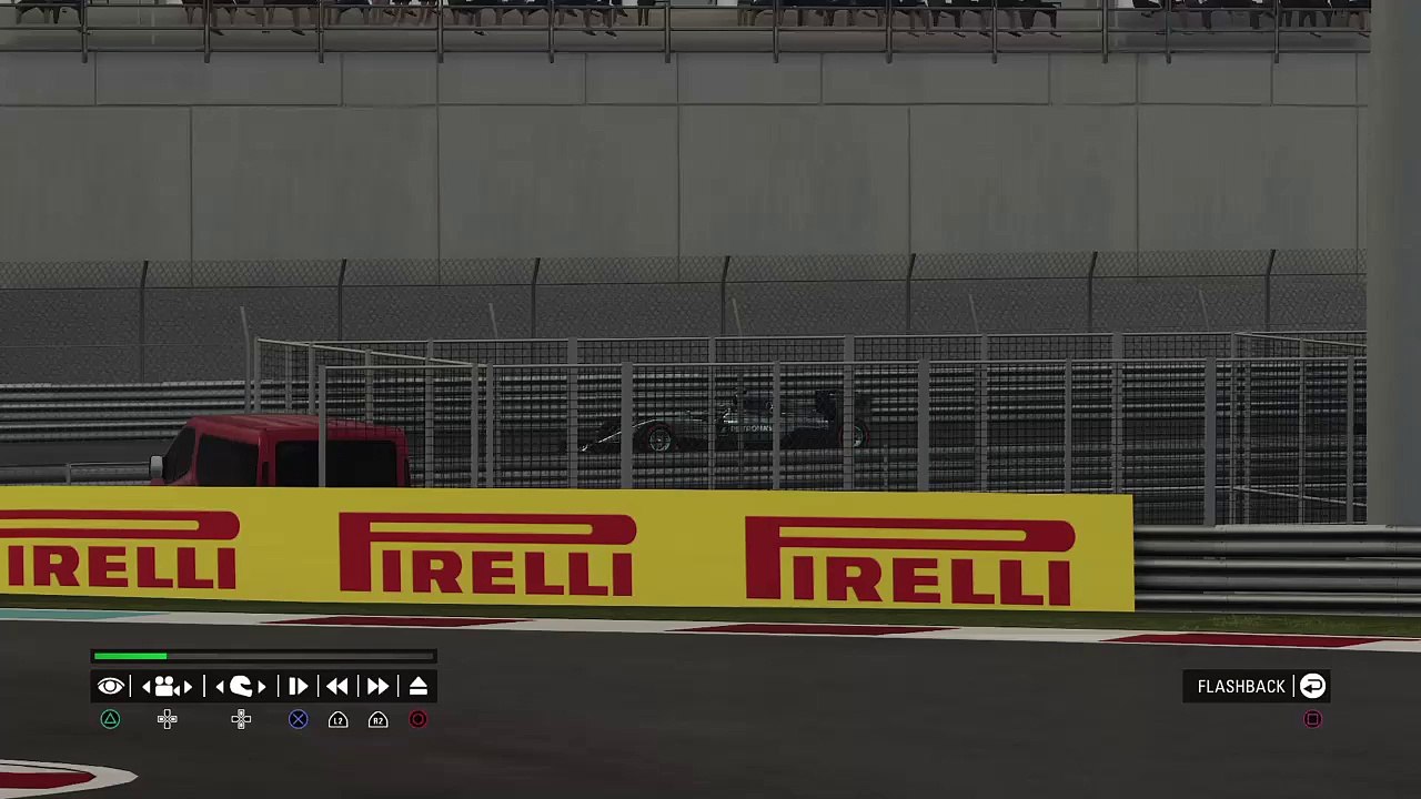 F1™ 2015 crash Ki