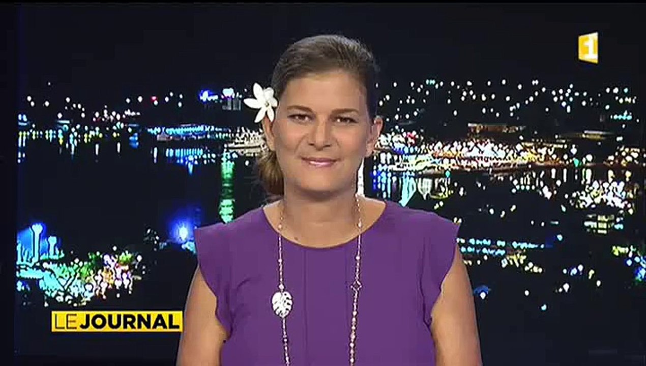 Quatre filles relient Tahiti à Huahine en pirogue à voile