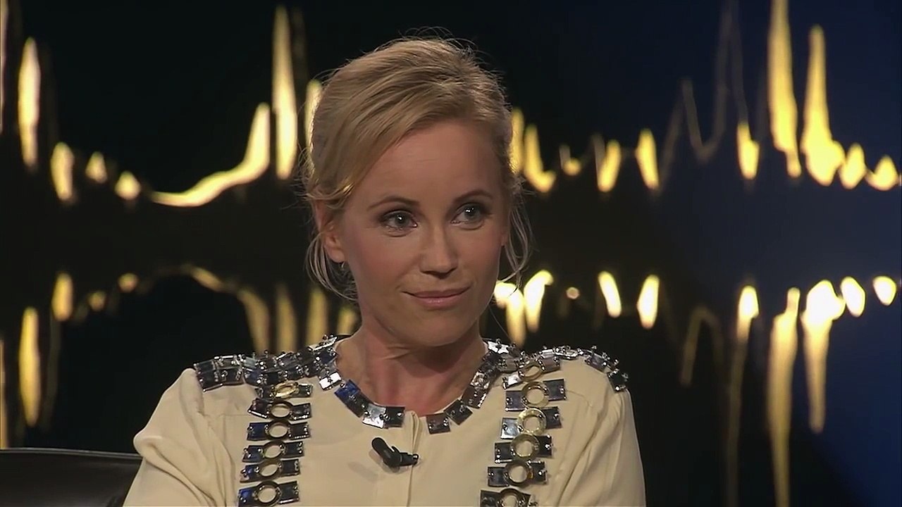 The Saga Norén Show - Hur många har du haft sex med? (English Subtitles) | Skavlan