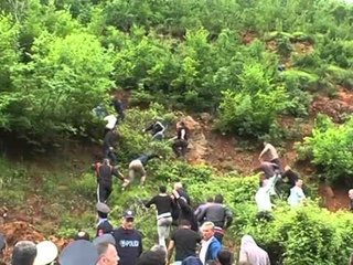 PROTESTA PER KROMIN BANORET NE KALIMASH KUNDER KOMPANISE KONCESIONARE LAJM