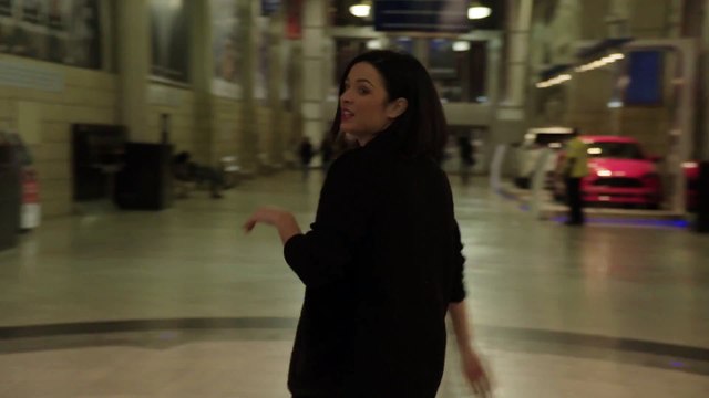 Les fans des raptors invités à danser sur Hotline Bling de Drake...