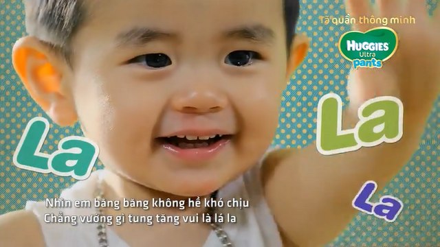 QC-Bé thoải mái vui chơi và khám phá với tã quần thông minh