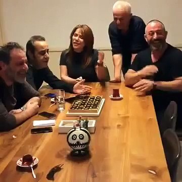Cem Yılmaz, Zafer Algöz, Özkan Uğur, Ozan Güven ve İrade İbrahimova (Neyleyek)
