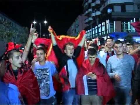 PA KOMENT,TIFOZET KUQEZI FESTE PAS PERFUNDIMIT TE NDESHJES NE ELBASAN DHE TIRANE LAJM