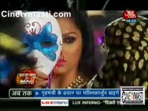 Ek Tha Raja Ek Thi Rani 26th November 2015 Gaytri ko jinda dekh Rajmata Ko laga Jhatka