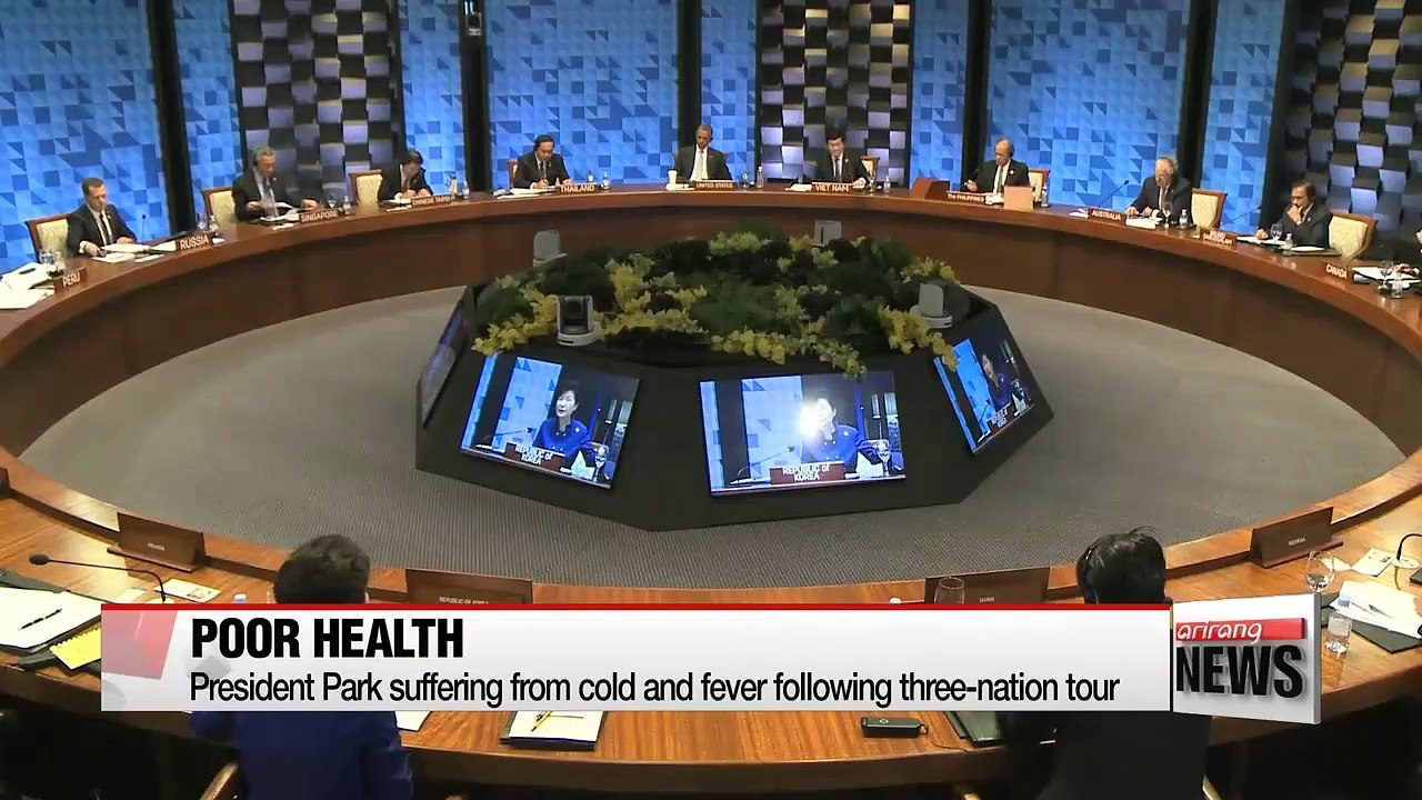 President Park bids farewell to late President Kim Young-sam