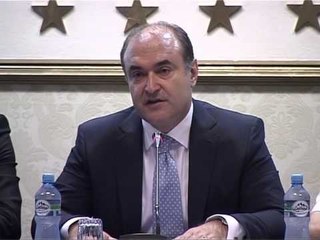 REFORMA PER TRANSPORTIN AUTOBUZE TE RINJ PER UDHETIM, FURGONET NE ZONAT RURALE LAJM