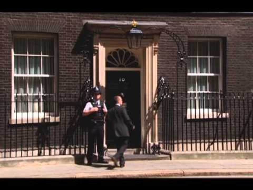 "BRITANIA PRO STATUSIT"  "THE SUNDAY TIMES" KONFIRMON QENDRIMIN PRO TE CAMERON LAJM
