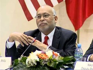 ARVIZU,KRITIKA GJYQESORIT ZVKRYEMINISTRI NIKO PELESHI PREMTON MARRJEN E MASAVE LAJM