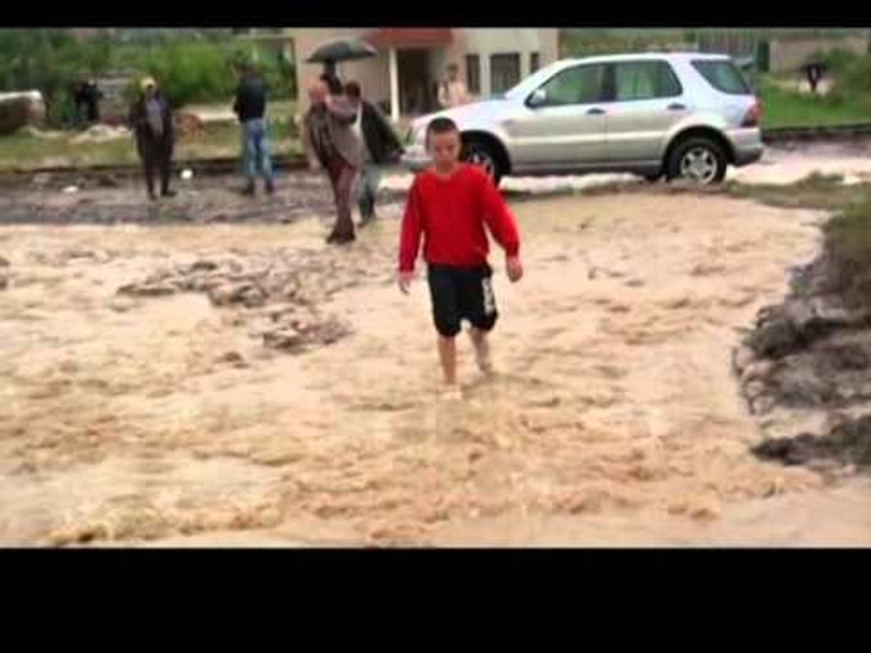 SHI NE FILLIM TE VERES KURBIN,RESHJET PERMBYTIN DHJETERA HEKTARE TOKE BUJQESORE LAJM