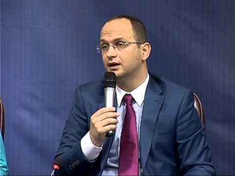 LAZARATI NDIHMON STATUSIN AMBASADORI GREK ROKANAS, LUFTA NDAJ KRIMIT E RENDESISHME LAJM