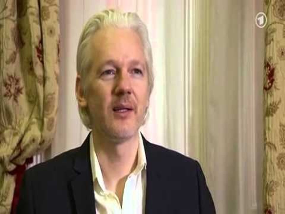 THEMELUESI I WIKILEAKS JULIAN ASSANGE I SHQETESUAR PER SIGURINE E FAMILJES SE TIJ LAJM