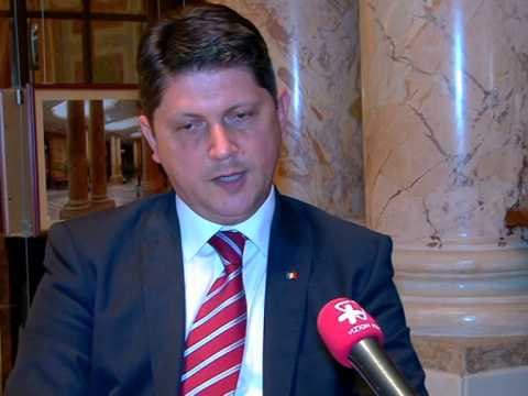 RUMANIA PRO STATUSIT MINISTRI I JASHTEM, QEVERIA BERI ARRITJE TE MEDHA NE PAK MUAJ LAJM