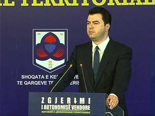 BASHA ME VENDORET E DJATHTE "REFORMA E RE TERRITORIALE CENON AUTONOMINE VENDORE" LAJM