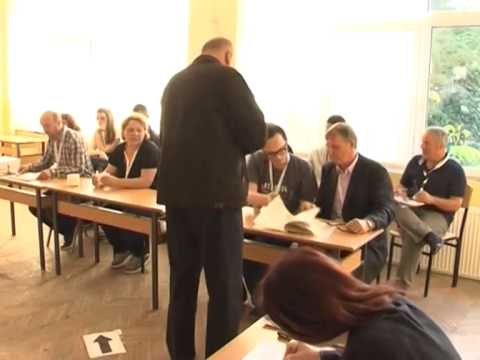 SKENARET NE KOSOVE NDERKOMBETARET KUNDER PERFSHIRJES SE VETEVENDOSJES NE QEVERI LAJM