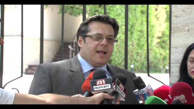 VENDET VAKANTE NE GJYKATEN E LARTE, PRESIDENTI NISHANI TAKON KRERET E GRUPEVE PARLAMENTARE