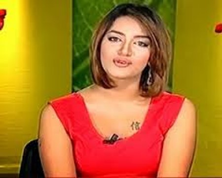 Is Qandeel Baloch Replacing You - Watch Mathira’s Vulger Reply