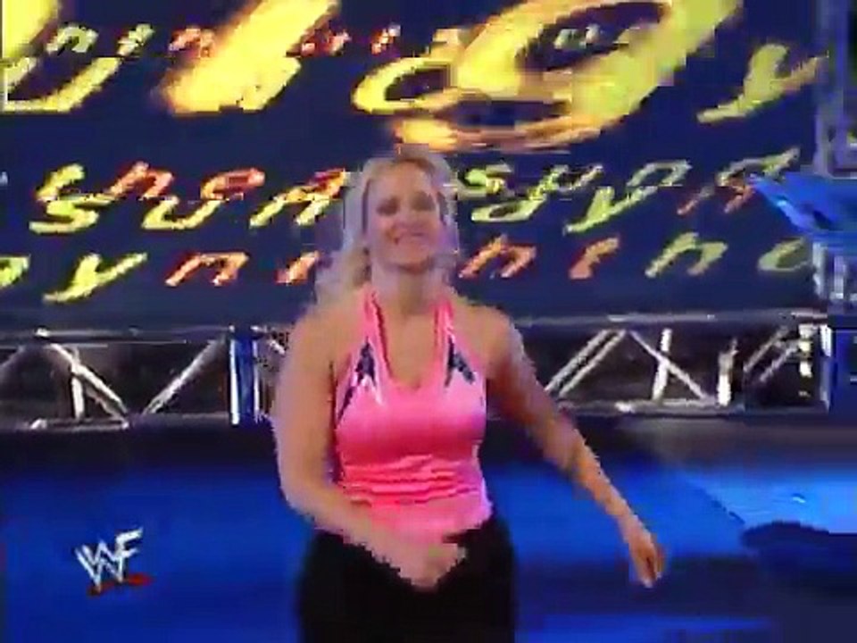 WWE Molly Holly vs Lita