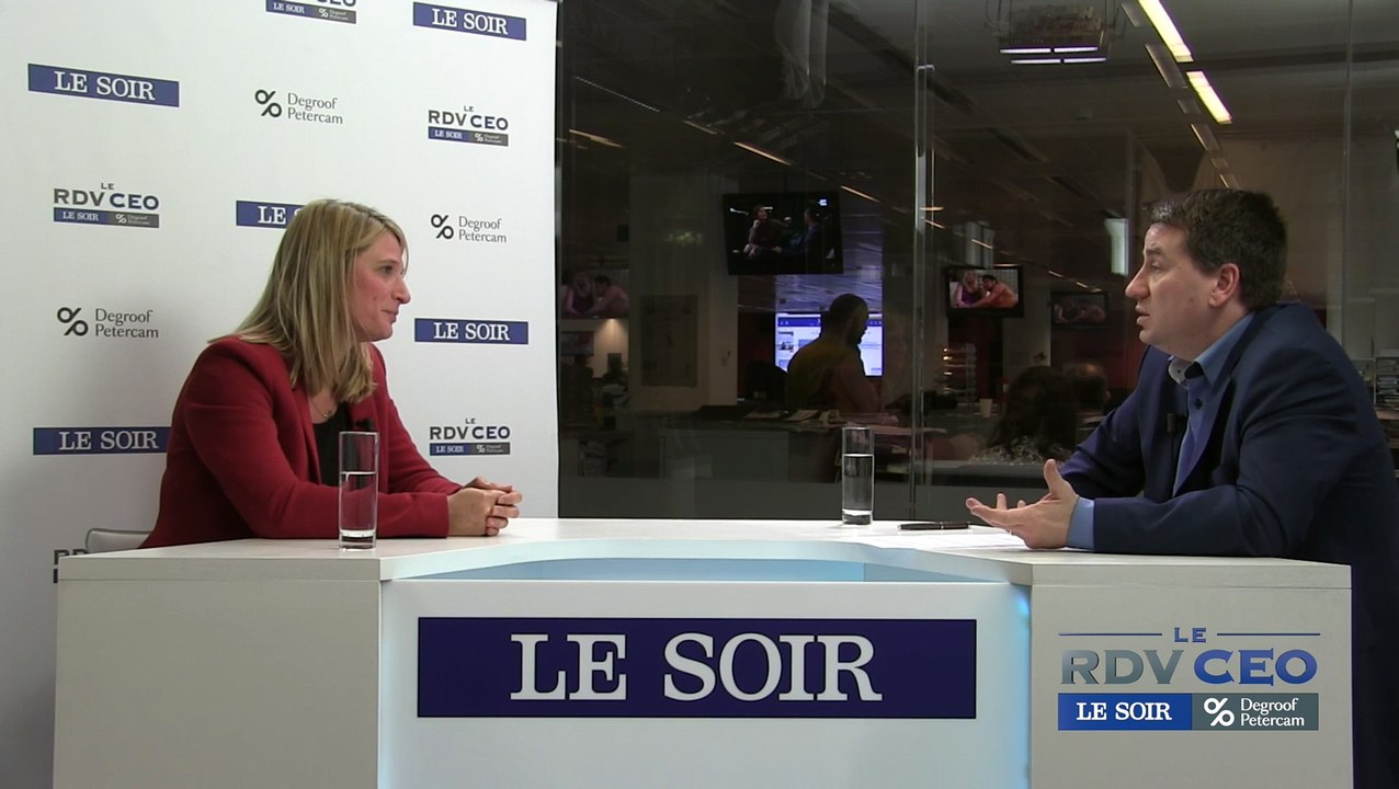 Valérie Nowak (Mastercard) : « Les belges utilisent la carte de crédit pour l’e-commerce et les vacances »