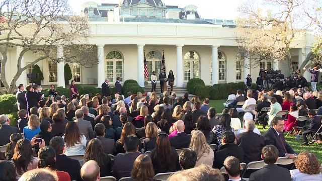 Obama perdoa peru antes do dia de Ação de Graças