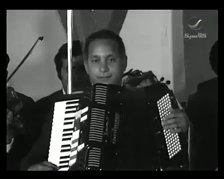 وردة .. مالى و انا مالى