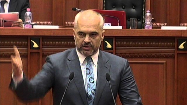 RAMA U PERGJIGJET AKUZAVE TE OPOZITES PER RENDIN DHE VRASJEN E SANTOS