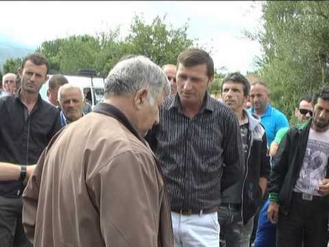 MAT,PROTESTE PER PYJET BANORET PROTESTOJNE KUNDER PRERJES SE PISHAVE NE FSHATIN SUÇ LAJM