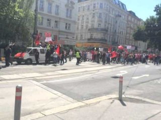 SHQIPTARET NE DIASPORE DALIN NE PROTESTA NE MBESHTETJE TE SHQIPTAREVE TE MAQEDONISE LAJM