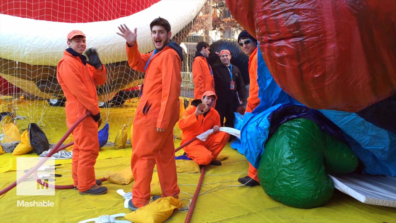 Exclusive iPhone video of Macy's Thanksgiving Parade behind the scenes